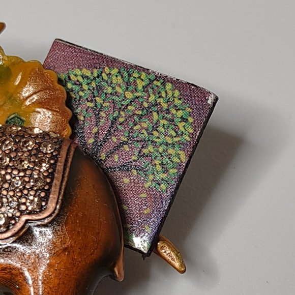 Awesome Fall Themed Lucky Elephant Brooch - Picture 6 of 14